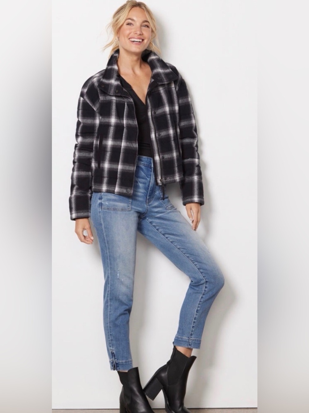 Evereve Lucy Plaid Jacket, Cotton Black/White Plaid, Large - Picture 3 of 15